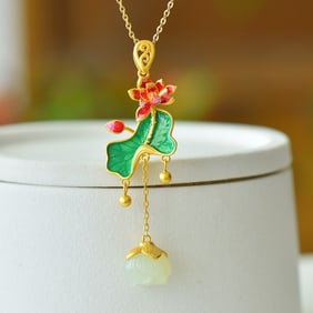 An Exquisite Sterling Silver-Gold Plated Inlaid White Jade Pendant