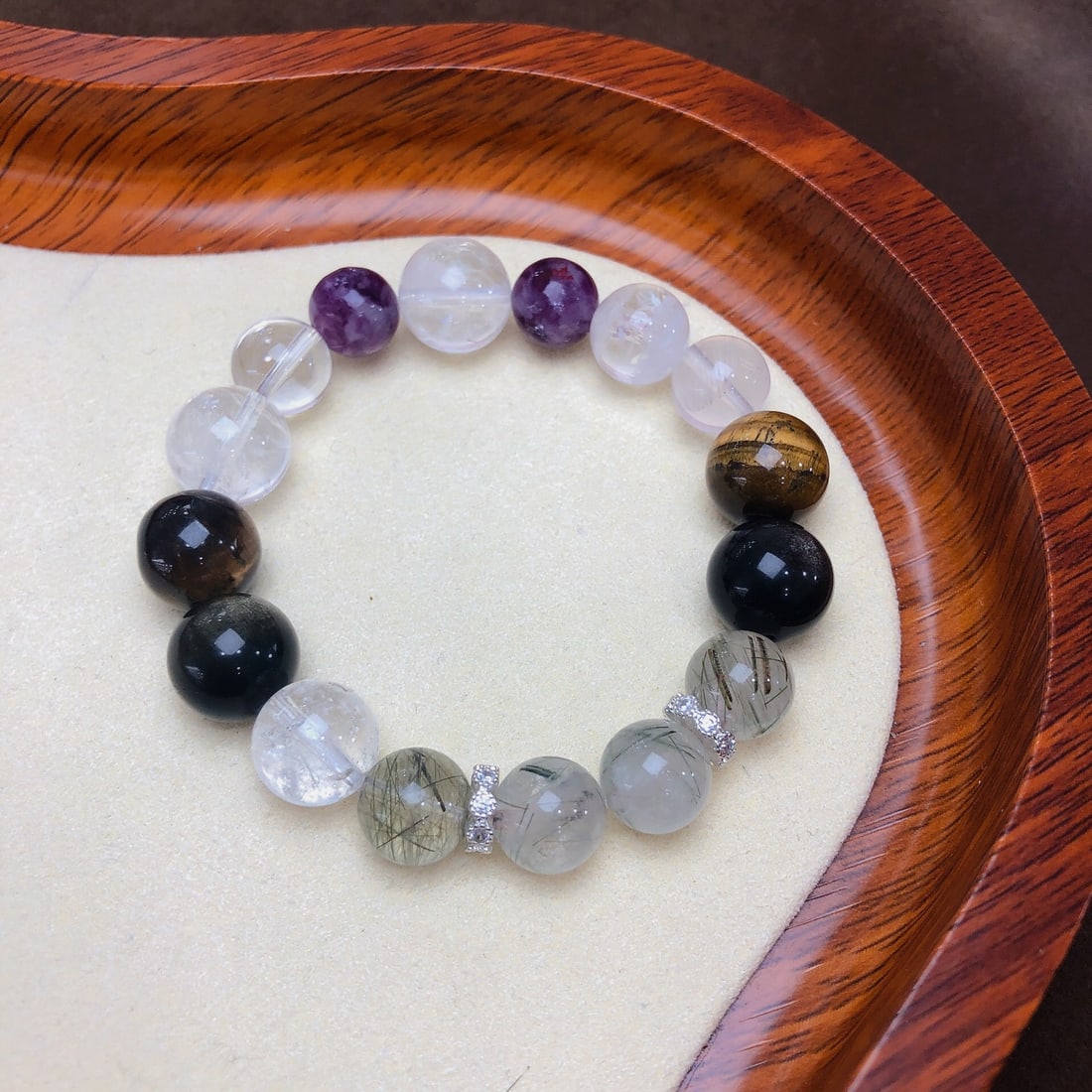 An Exquisite Crystal Bracelets - 5