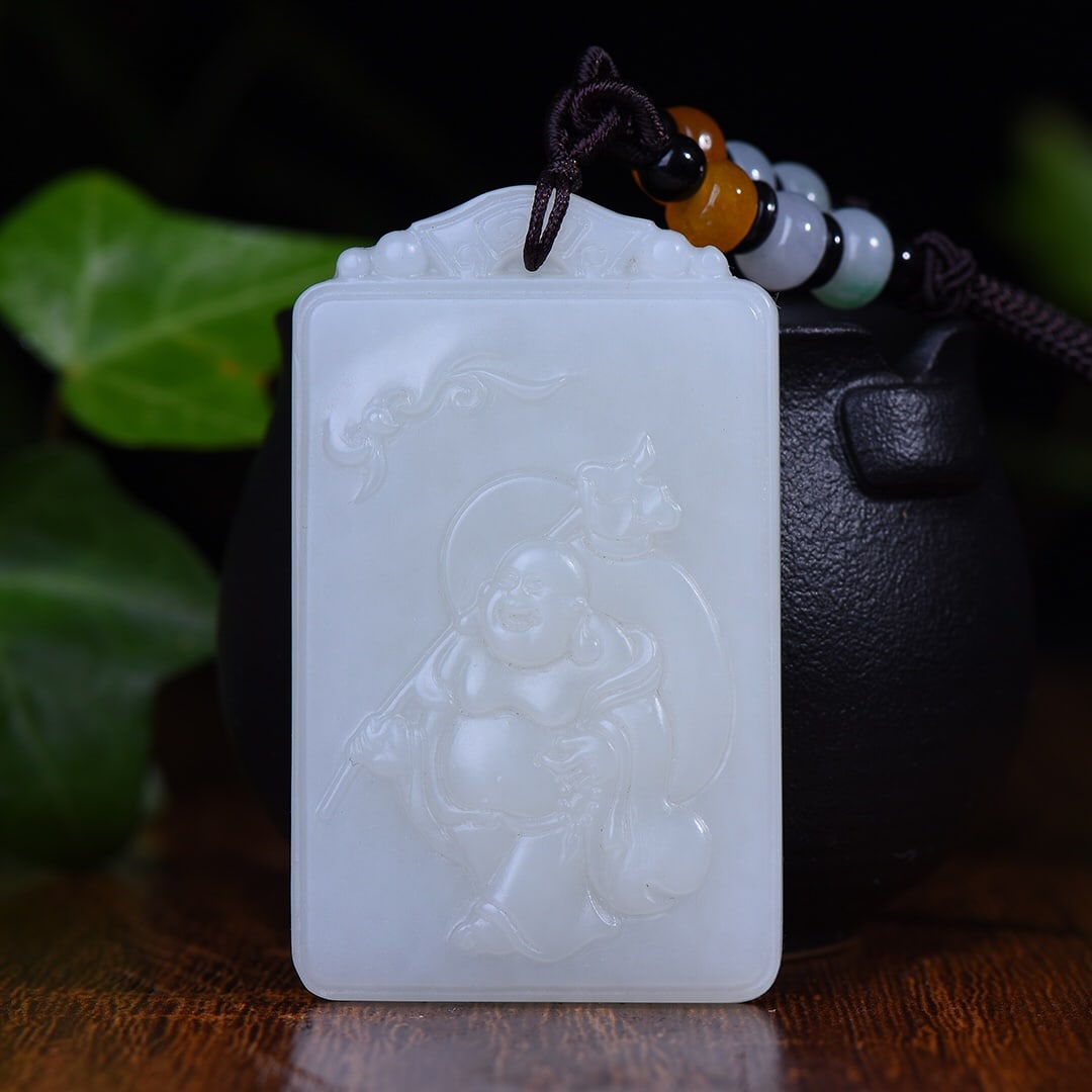 An Exquisite White Jade Maitreya Buddha Pattern Pendant: An Exquisite White Jade Maitreya Buddha Pattern Pendant,Size:36mmx60mm 