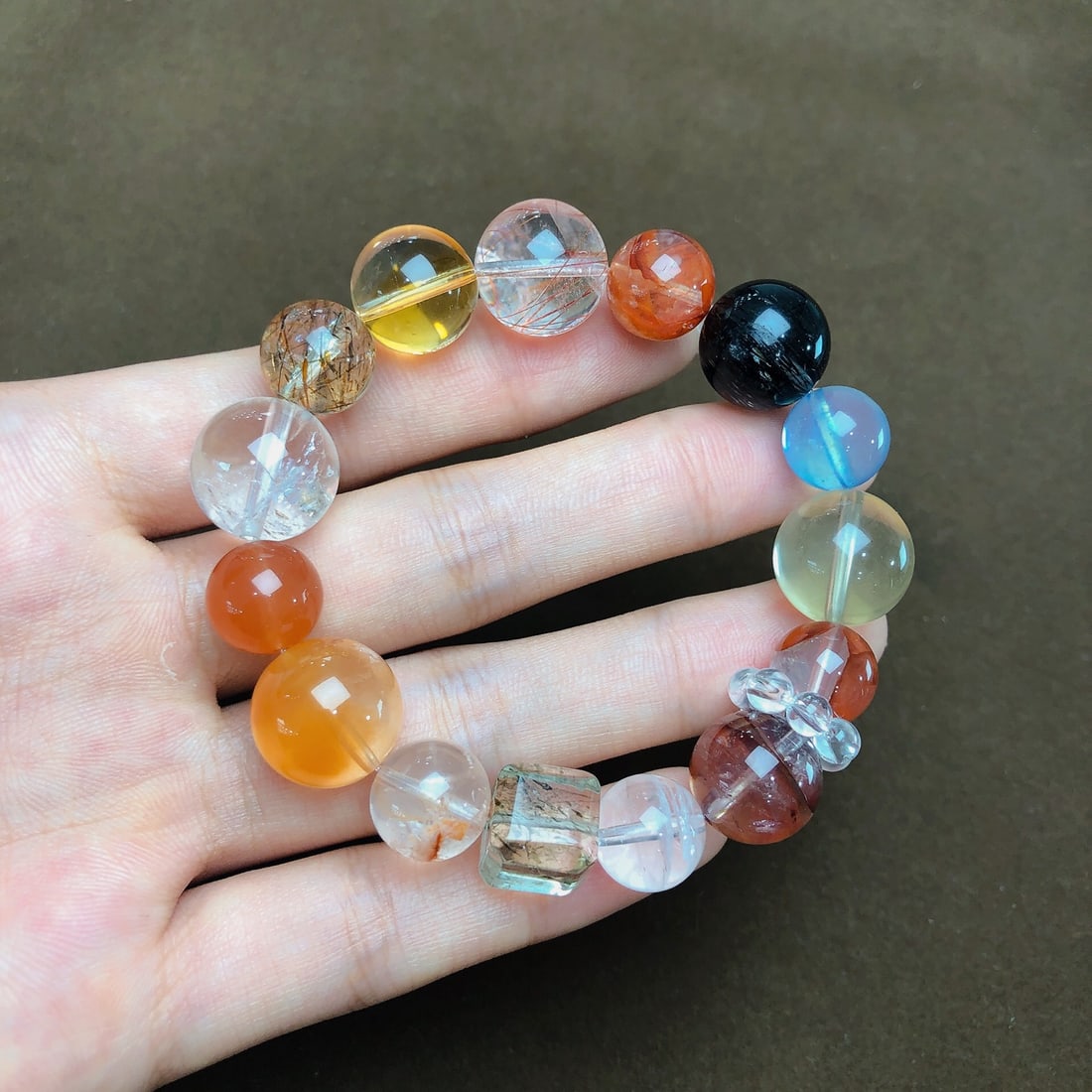 An Exquisite Crystal Bracelets - 2