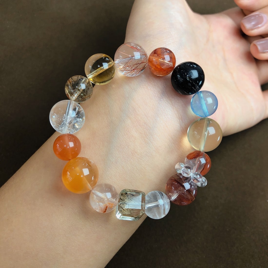 An Exquisite Crystal Bracelets - 3