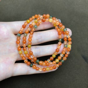 An Exquisite Crystal Bracelets