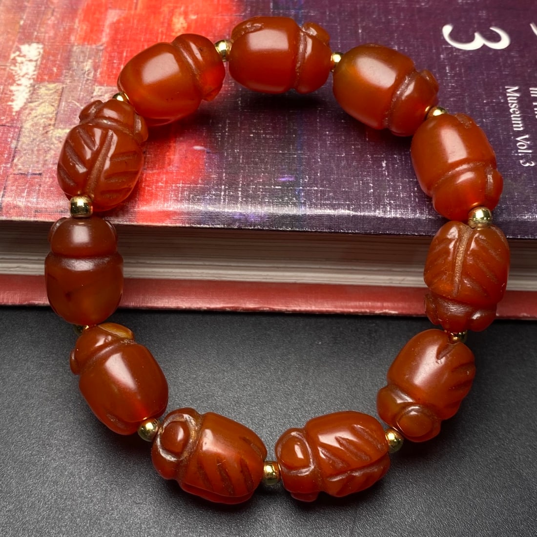 An Exquisite Agate Bracelets - 6