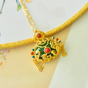 An Exquisite Sterling Silver-Gold Plated Inlaid Jasper Enamel Pendant