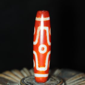 An Exquisite Six Eyes Dzi Bead Pendant