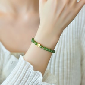 An Exquisite Jasper Bracelets