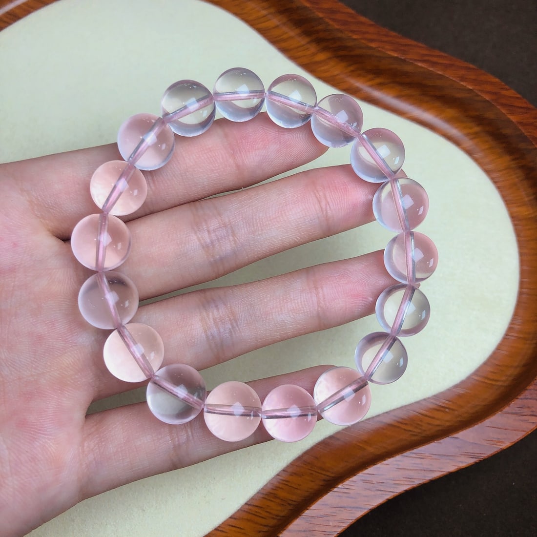 An Exquisite Crystal Bracelets: An Exquisite Crystal Bracelets,Size:11.6mm,Weight:37.6g 水晶手串