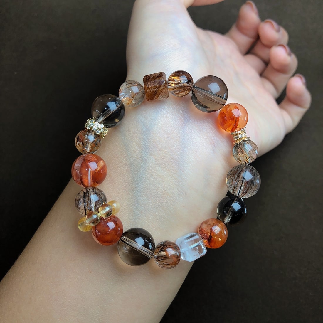 An Exquisite Crystal Bracelets - 2