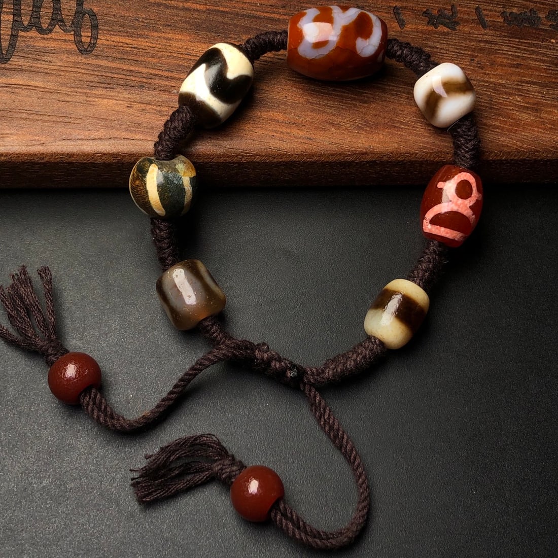 An Exquisite Dzi Bead Bracelets - 6