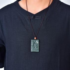 An Exquisite Sapphire Avalokitesvara Dragon Pattern Pendant