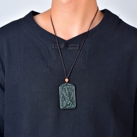 An Exquisite Sapphire Guangong and Dragon Pattern Pendant