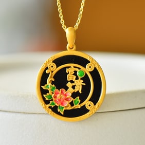 An Exquisite Sterling Silver-Gold Plated Inlaid Black Jade Pendant