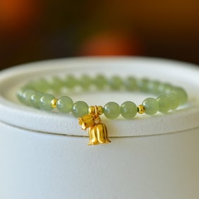 An Exquisite Sterling Silver-Gold Plated Inlaid White Jade Bracelet