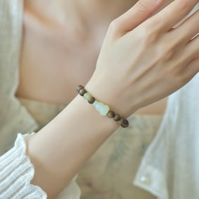 An Exquisite Greenish Jade Eaglewood Bracelets