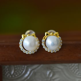 A Pair of Exquisite Sterling Silver-Gold Plated Inlaid White Jade Earrings, Inlaid Pearl