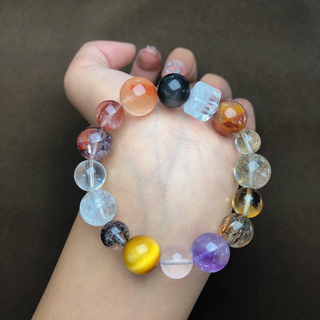 An Exquisite Crystal Bracelets - 2