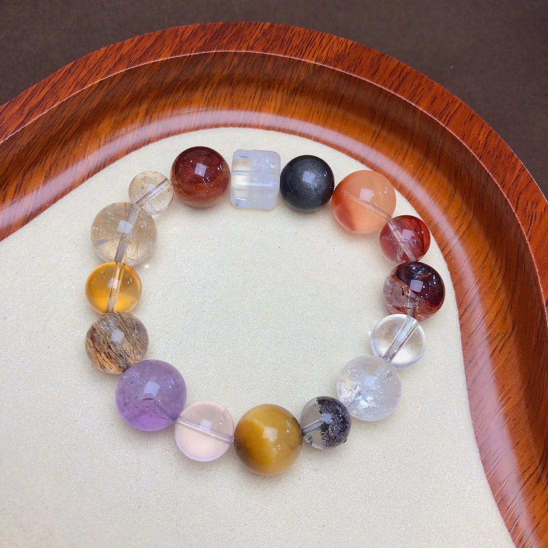 An Exquisite Crystal Bracelets - 7