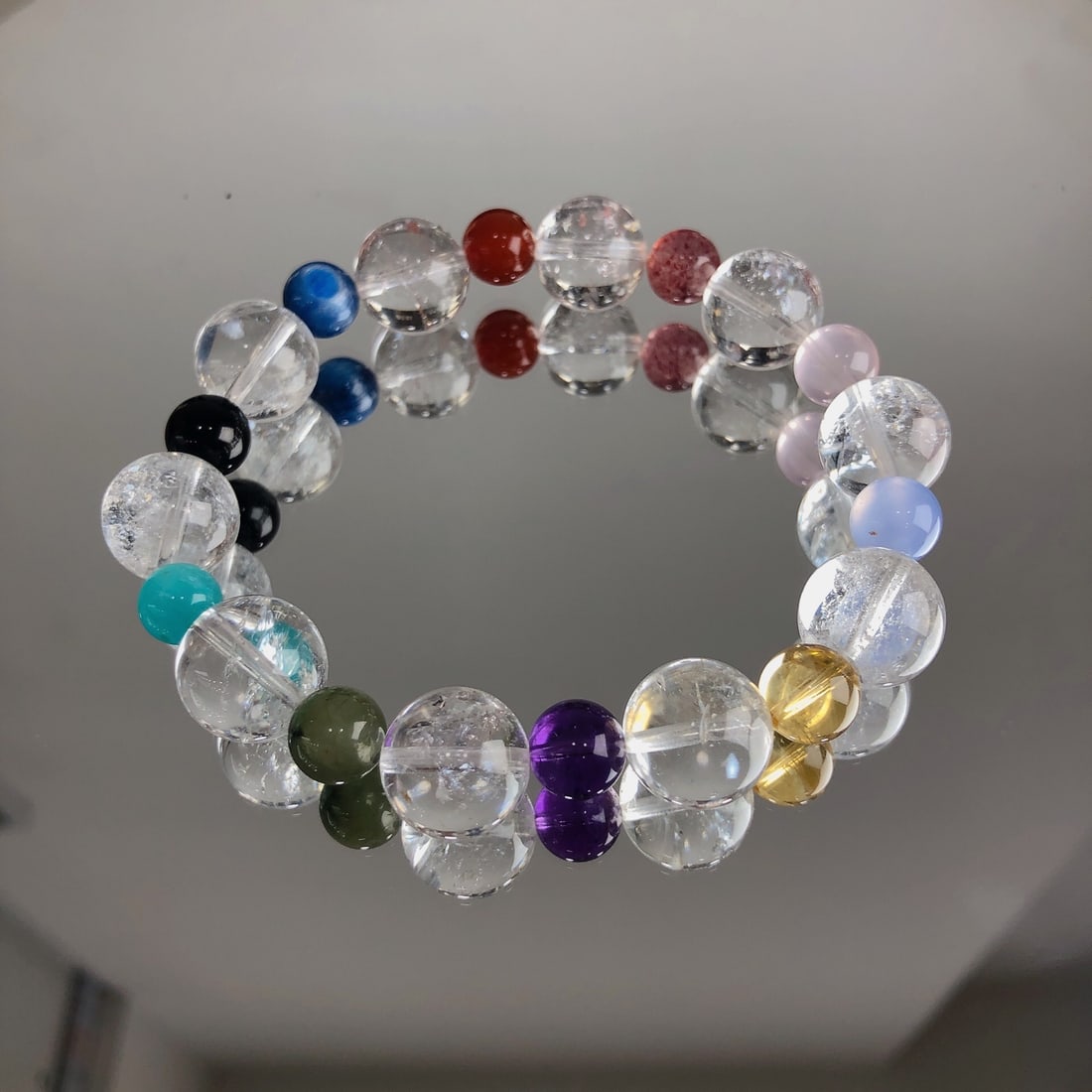 An Exquisite Crystal Bracelets - 10
