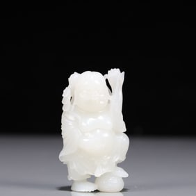 An Exquisite White Jade Golden Toad Pattern Figure  Ornament