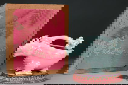 An Exquisite Guan yao Auspicious Beast Loop-Handled Vase