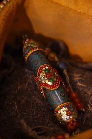 A Rare Agate Cloisonne Inlaid Gems Dzi Bead