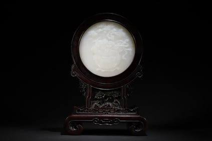 A Fine White Jade Flower Pattern Table Screen