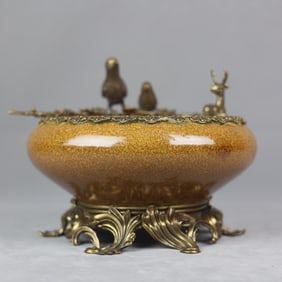 An Exquisite Yellow Glazed Inlaid Bronze Flower and Bird Pattern Brush Washer