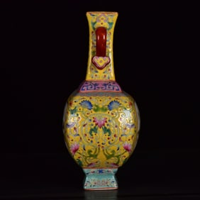 An Exquisite Yellow Glazed Enamel Painted Gold Landscape Pattern Double-Ears Vase