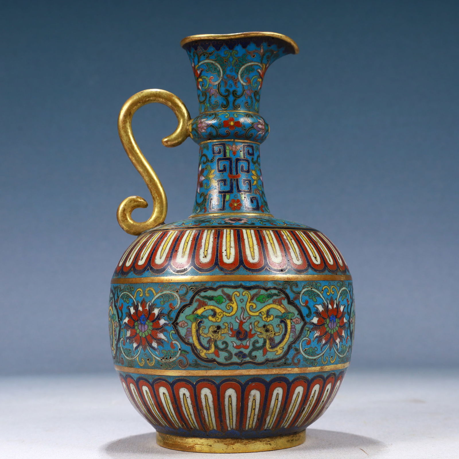 An Exquisite Cloisonne Lotus and Dragon Pattern Flagon: An Exquisite Cloisonne Lotus and Dragon Pattern Flagon,Qing Dynasty, China,Qianlong Four-character Mark,Size:4.7inx8.3in,Weight:950g 景泰蓝缠枝莲龙纹
