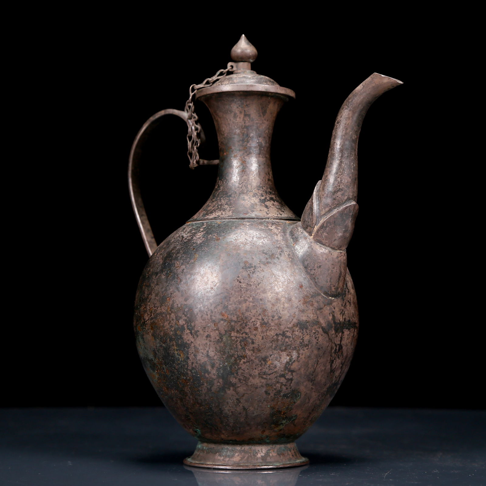 An Exquisite Silver Ewer - 4