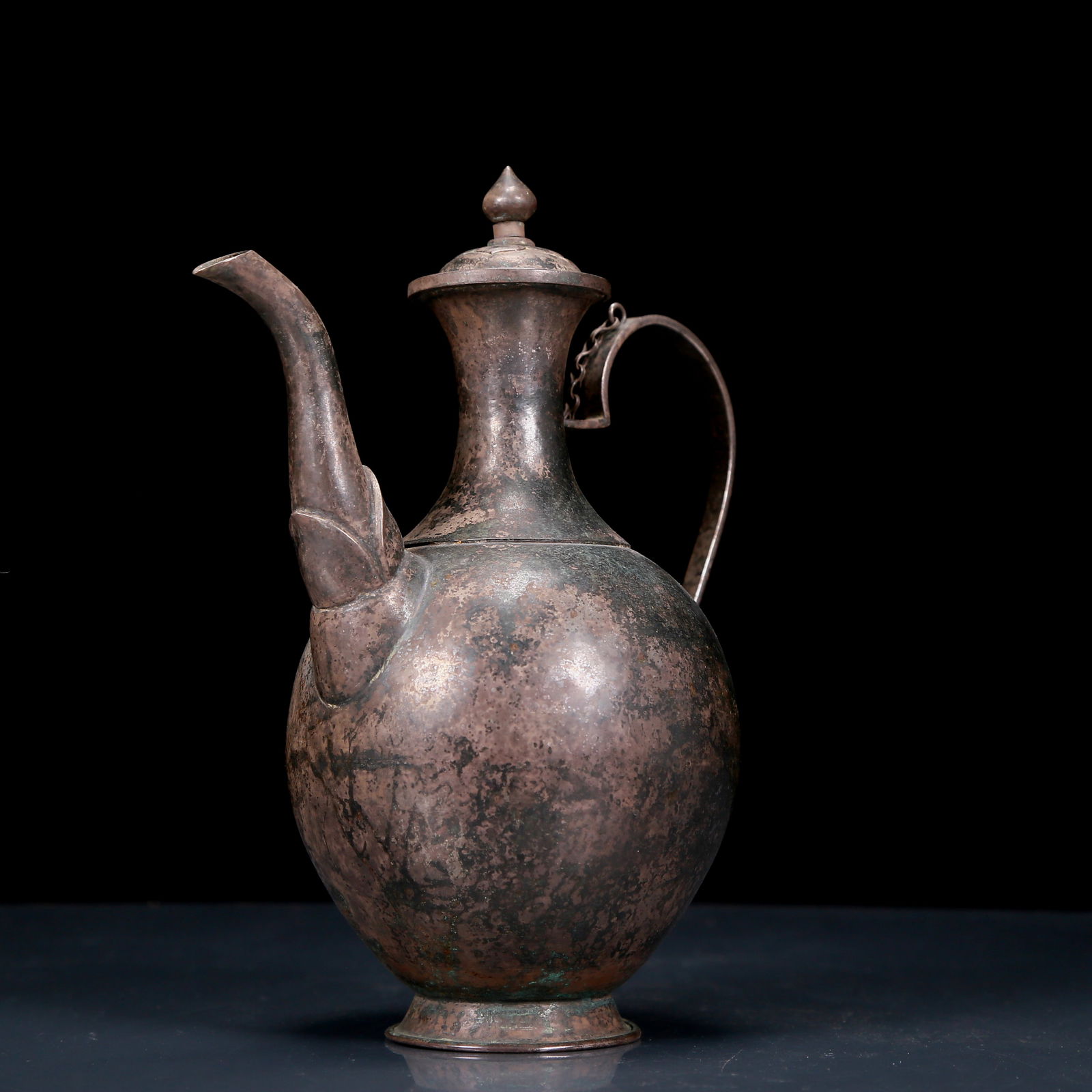 An Exquisite Silver Ewer - 6