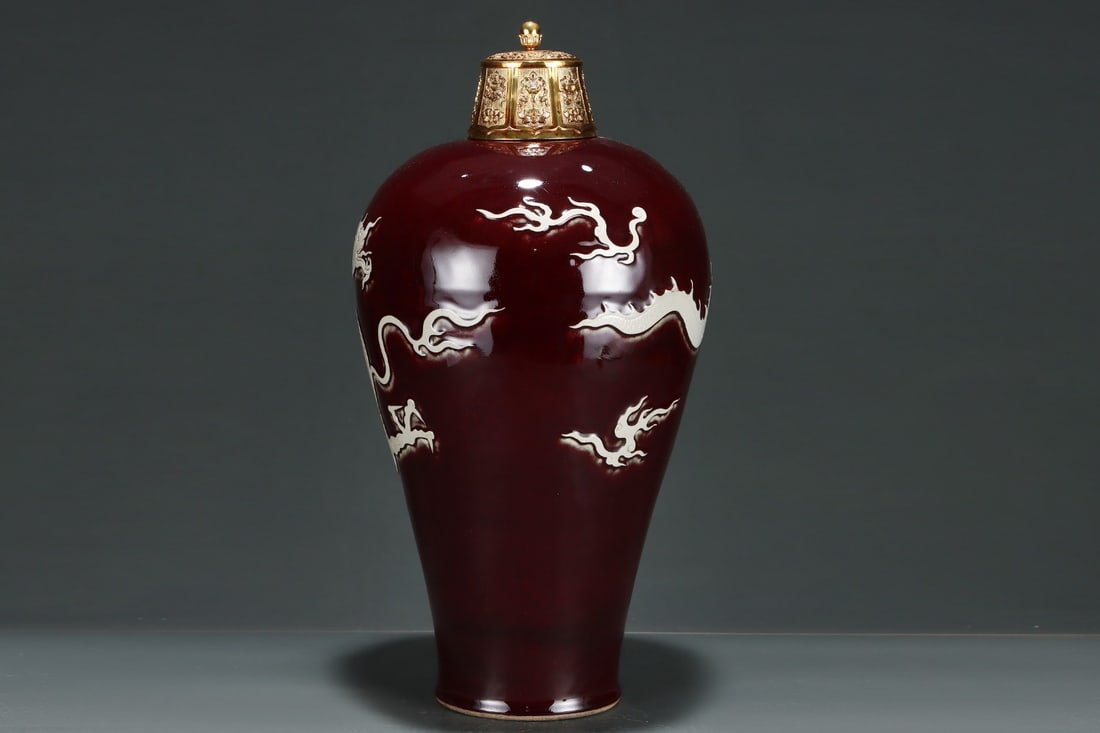 A Huge Ji Red Glazed Dragon Pattern Bottle - 4