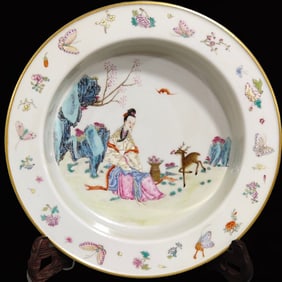 An Exquisite Turquoise Glazed Famille-Rose Figure and Story Pattern Basin