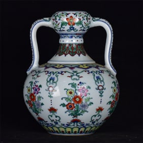 An Exquisite Doucai Lotus Pattern Double-Ears Vase