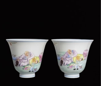 A Pair of Exquisite Famille-Rose Figure and Story Pattern Cups