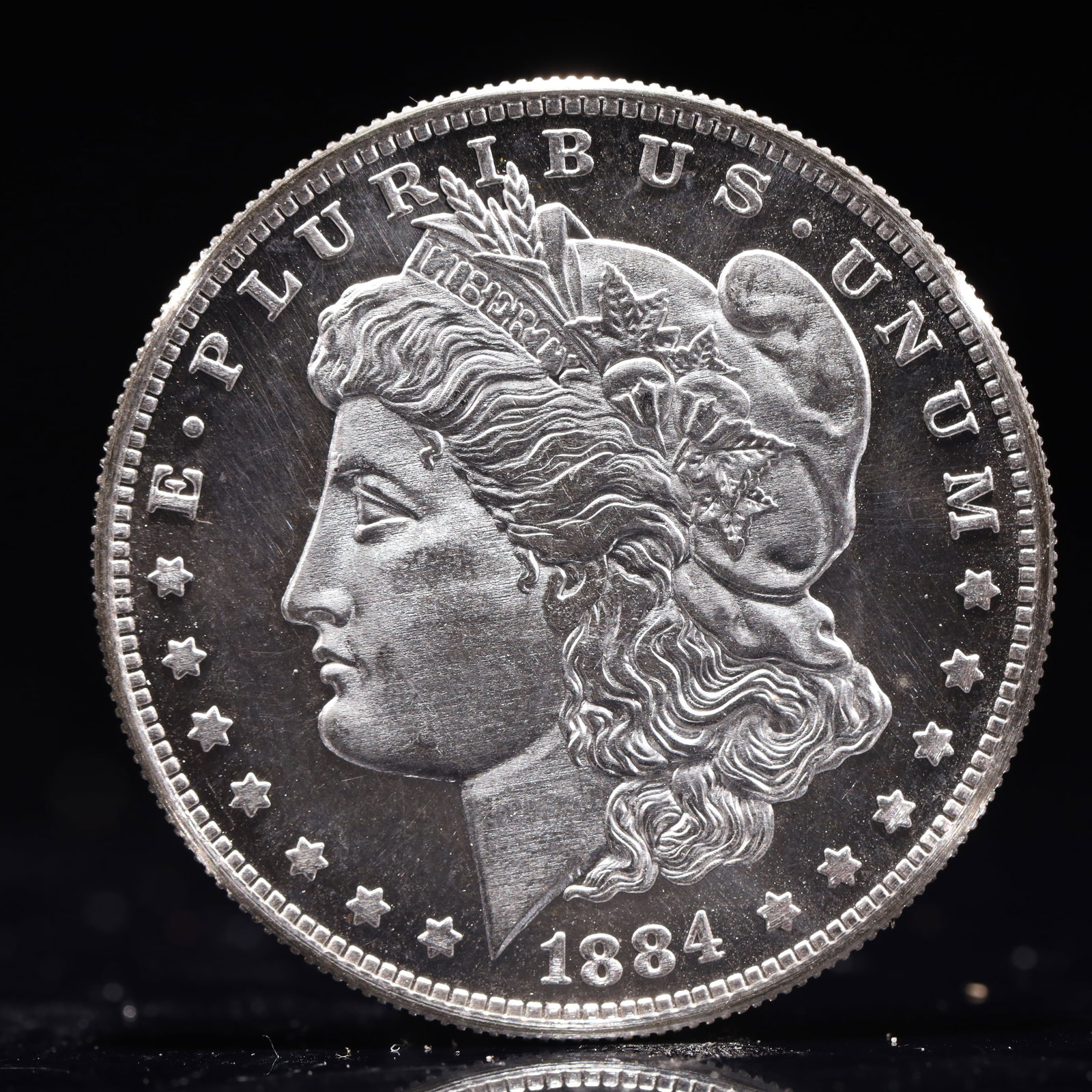 USA Morgan Dollar 1884 Coin (1 of 2)