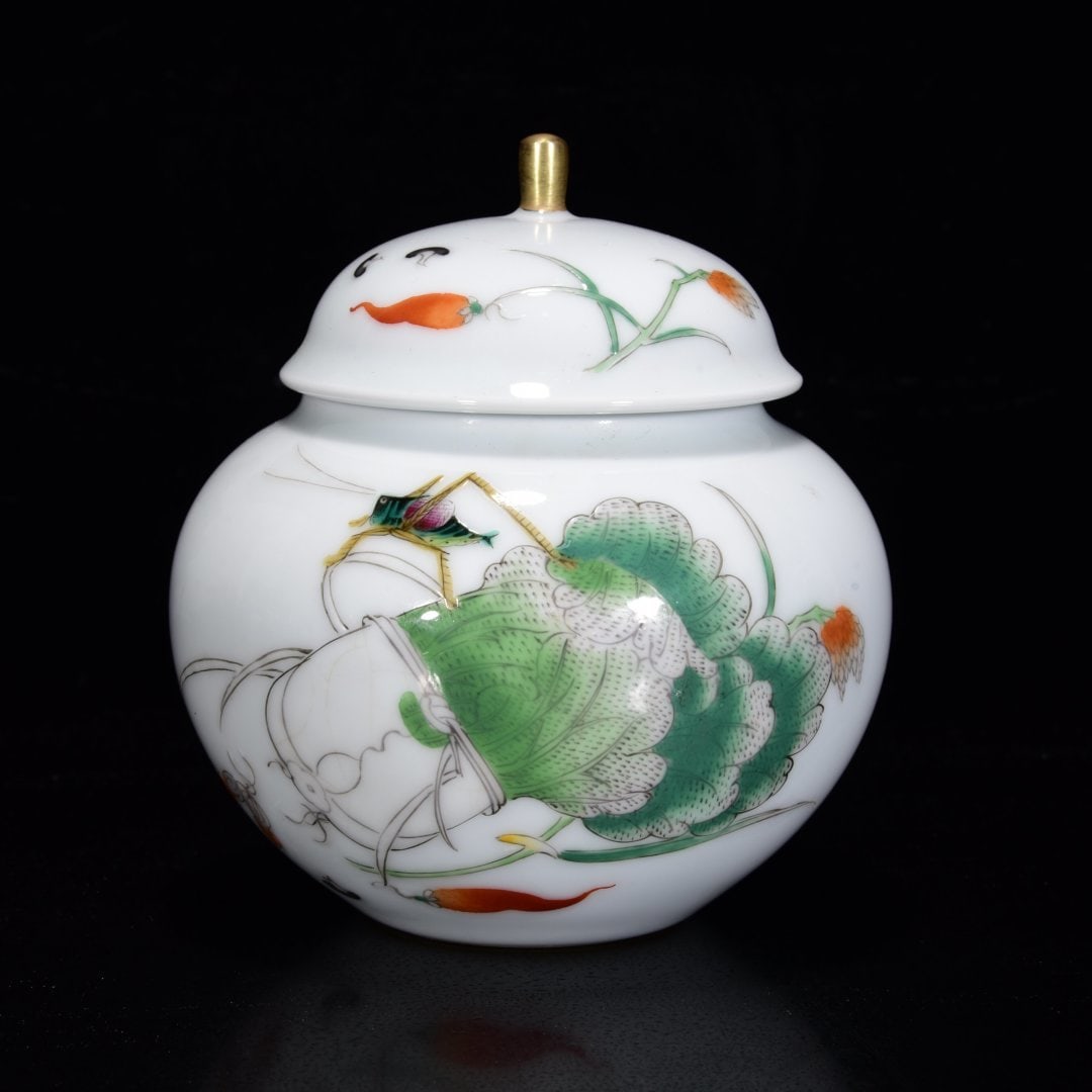 An Exquisite Enamel Vegetables and Fruit Pattern Jar with Cover,with Poem (1 of 9)