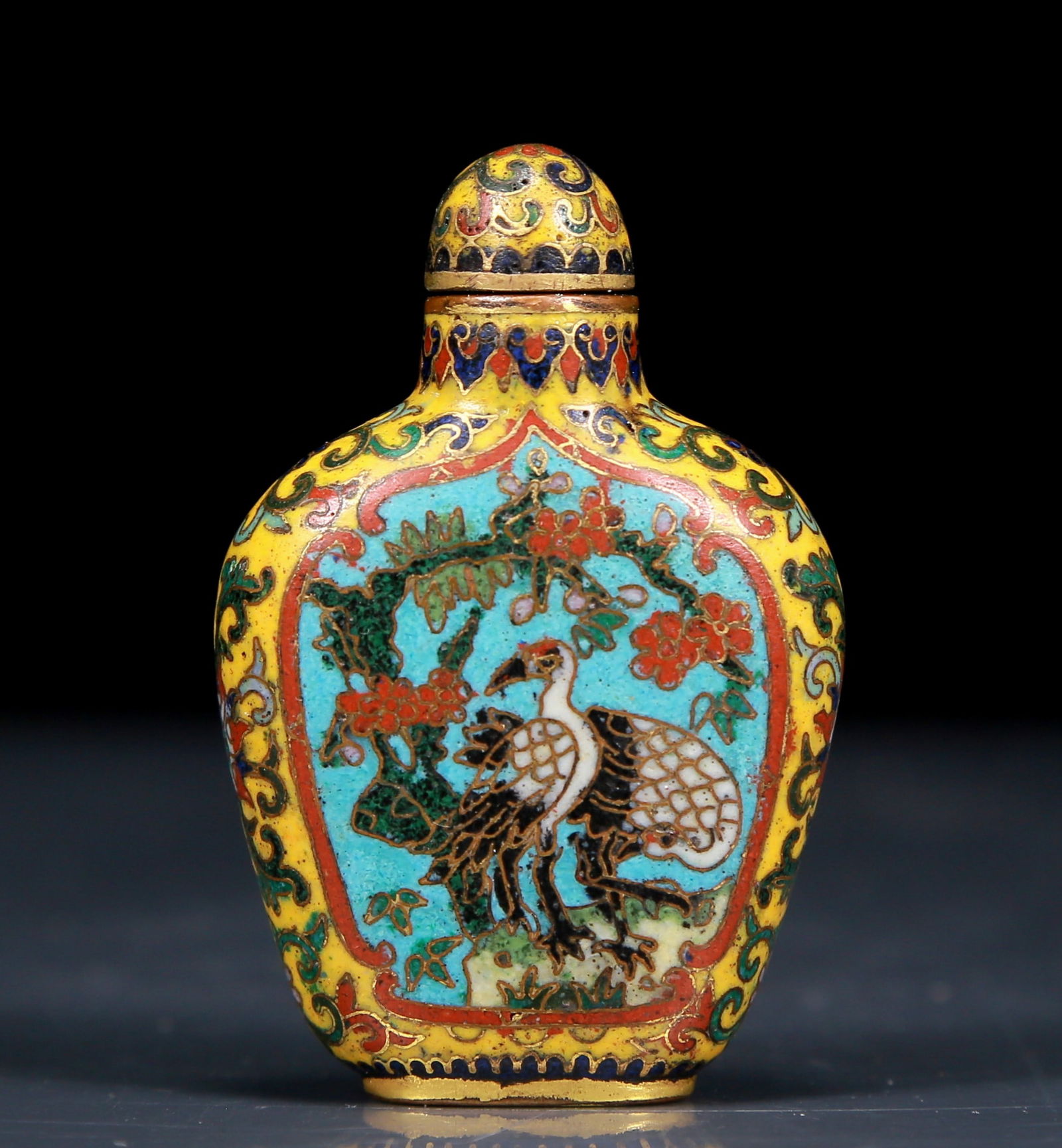 An Exquisite Cloisonne Crane and Deer Pattern Snuff Bottle (1 of 6)