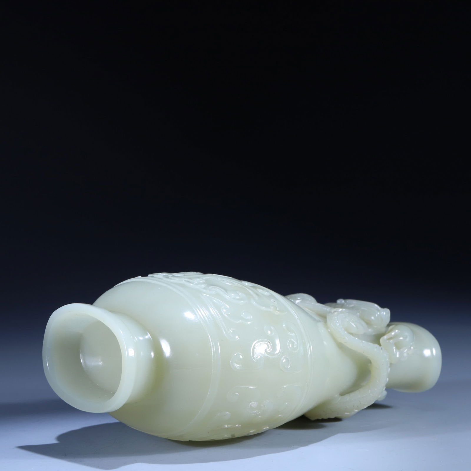 An Exquisite White Jade Beast-Face and Dragon Pattern Bottle - 9