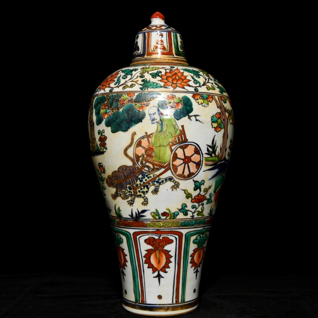 A Huge Blue and White Wucai Character and Story Pattern Vase (1 of 9)