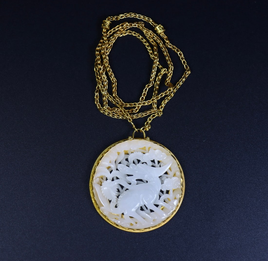 An Exquisite White Jade Inlaid Silver Auspicious Beast Pattern Pendant (1 of 9)