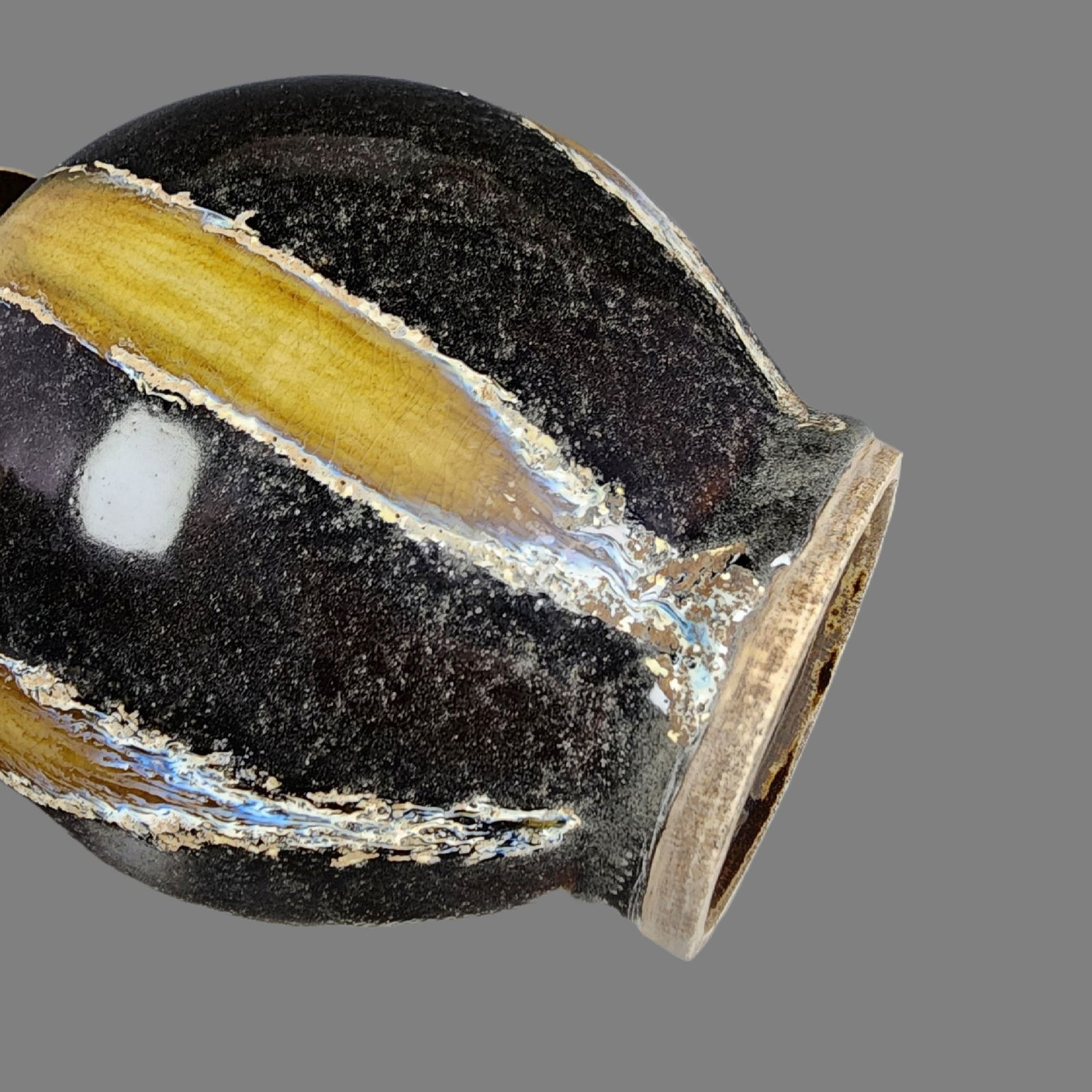 An Exquisite Ding yao Vase - 8