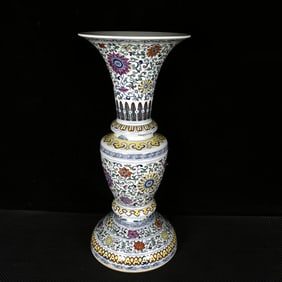 A Huge Blue and White Doucai Lotus Pattern Vase,with an Imperial Poem by Emperor Qianlong