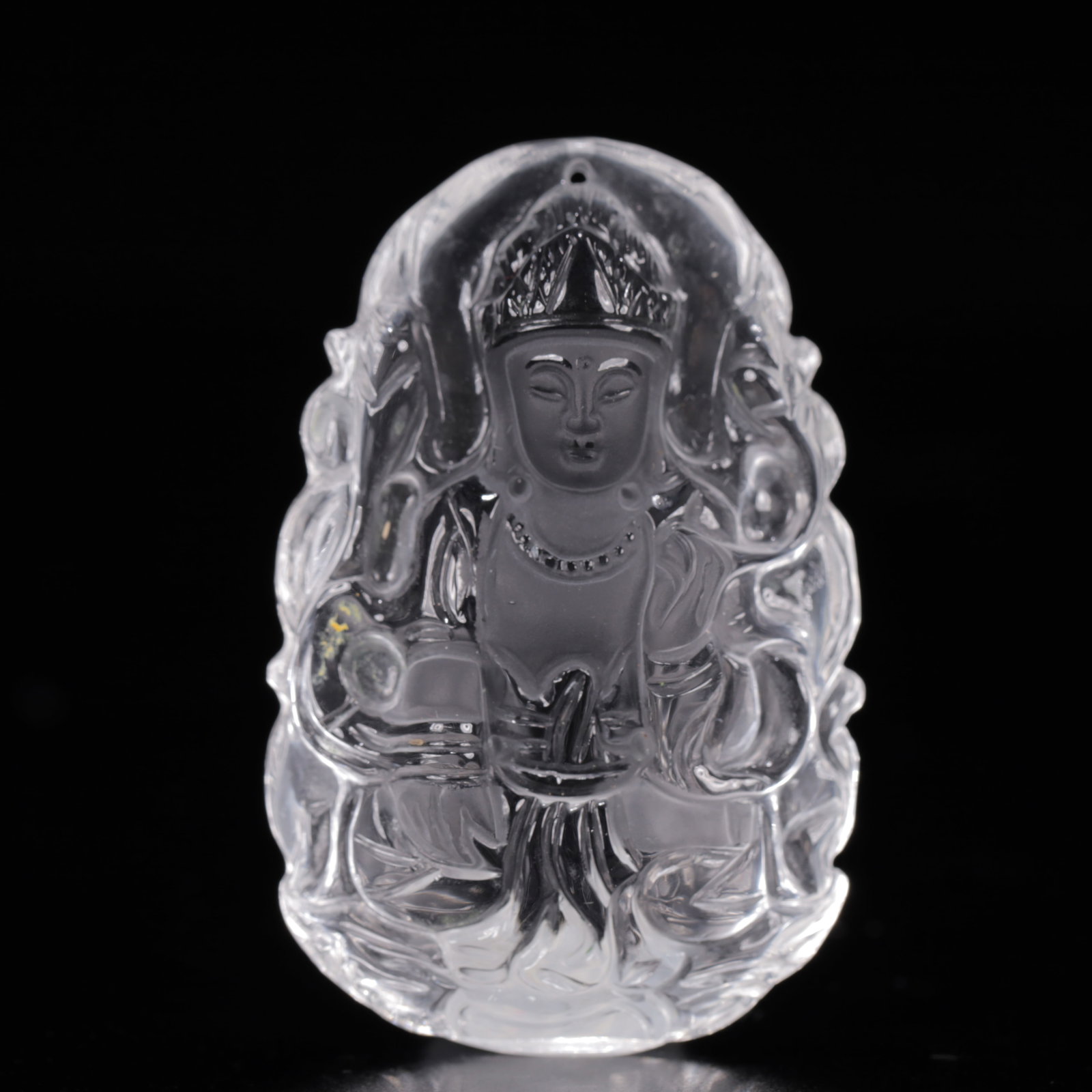 An Exquisite Crystal Statue of Avalokitesvara Pendant (1 of 4)