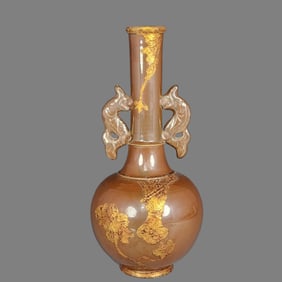 A Rare Ding yao Cover with Gold Flower Pattern Double-Ears Vase