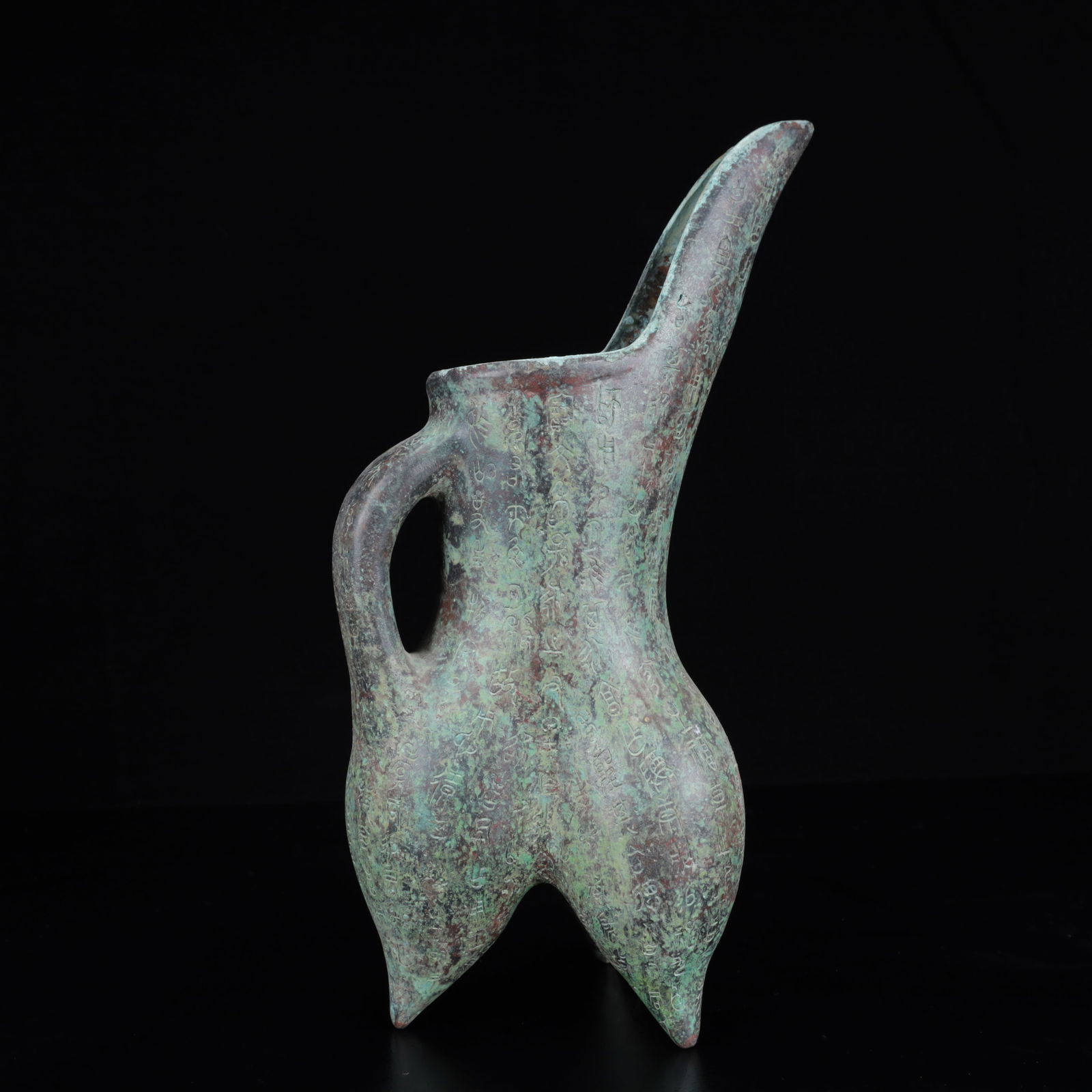 An Archaic Bronze Inscription Tripod Pot (1 of 20)