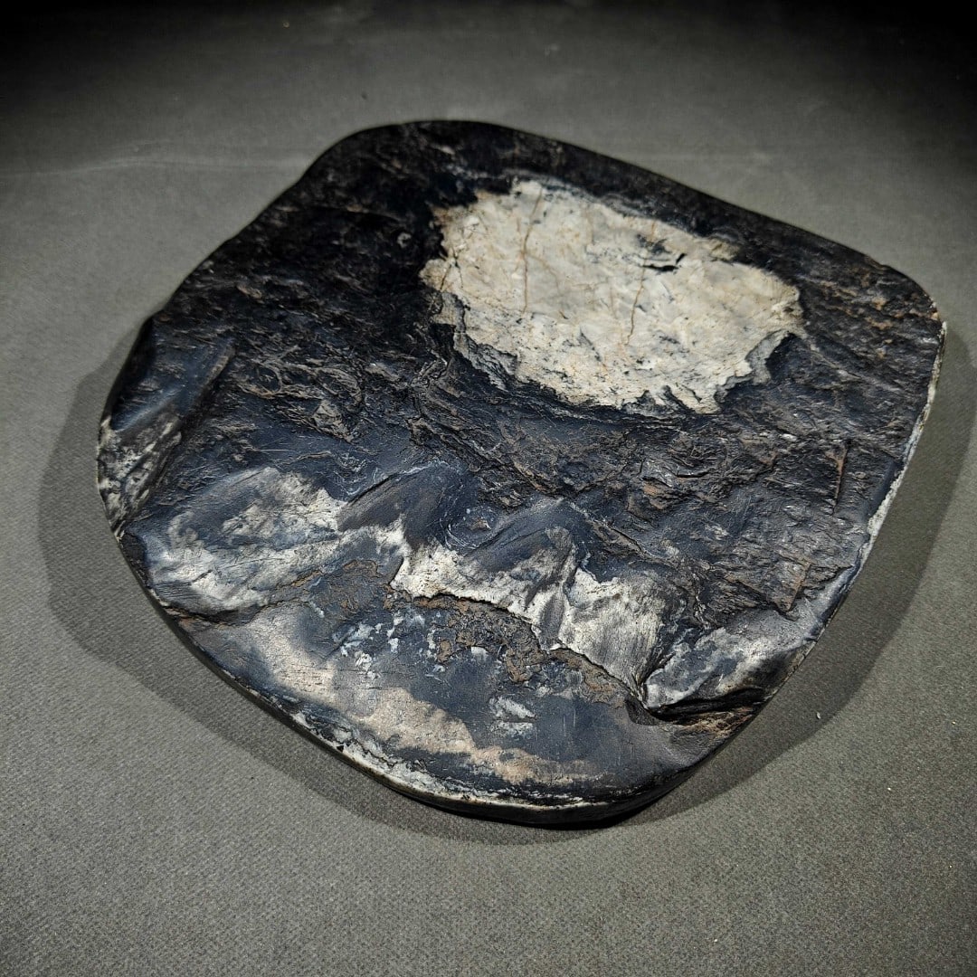 An Exquisite Landscape Pattern Inkstone - 6