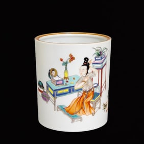 An Exquisite Famille-Rose Figure and Story Pattern Brush Pot