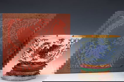 An Exquisite Blue and White Cover with Gold Lotus and Phoenix Pattern Bowl