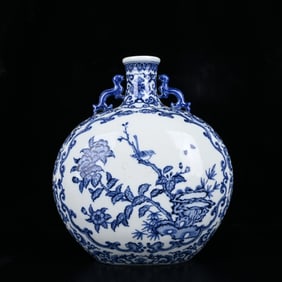A Rare Blue and White Flower and Bird Pattern Double-Ears Vase